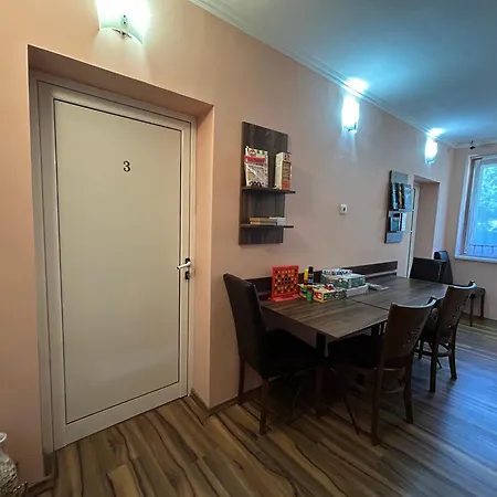 семеен модерния Отель Tsarkvishte